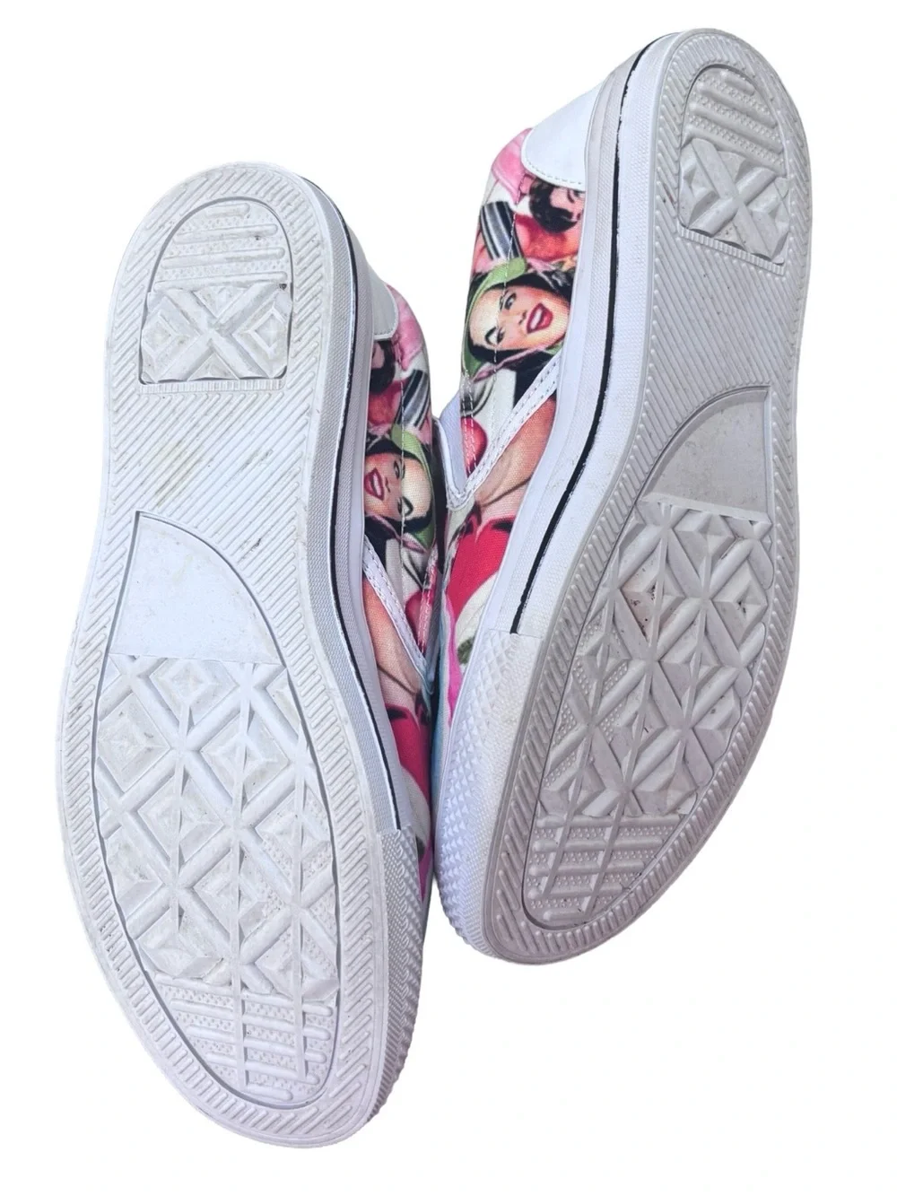 Slip-On Vans like Canvas Women’s Shoes with Vintage Comic Illustration